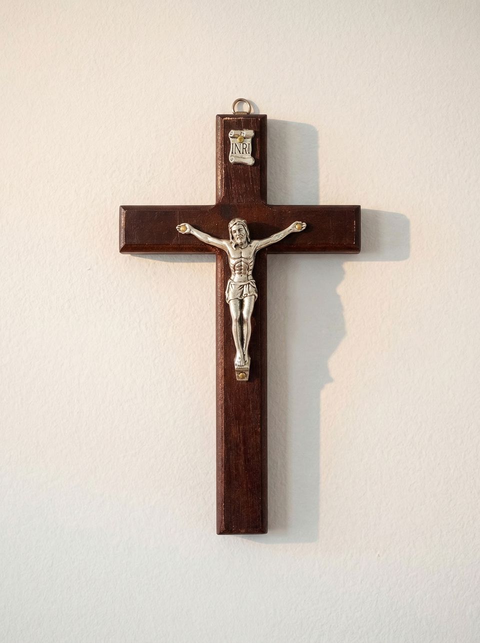 Large Natural Wood Crucifix — photo 4 of 6